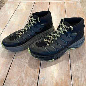 Hoka One One Speedgoat Waterpoof Trail Running Shoes 11.5